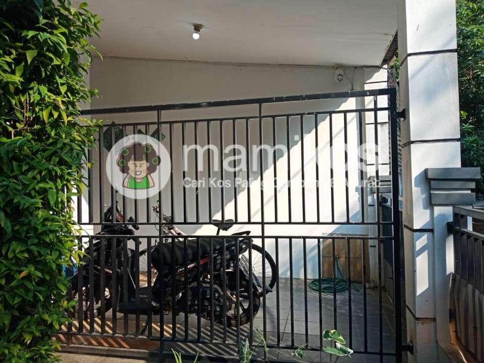 Pagar Gerbang Depan Asri & CCTV